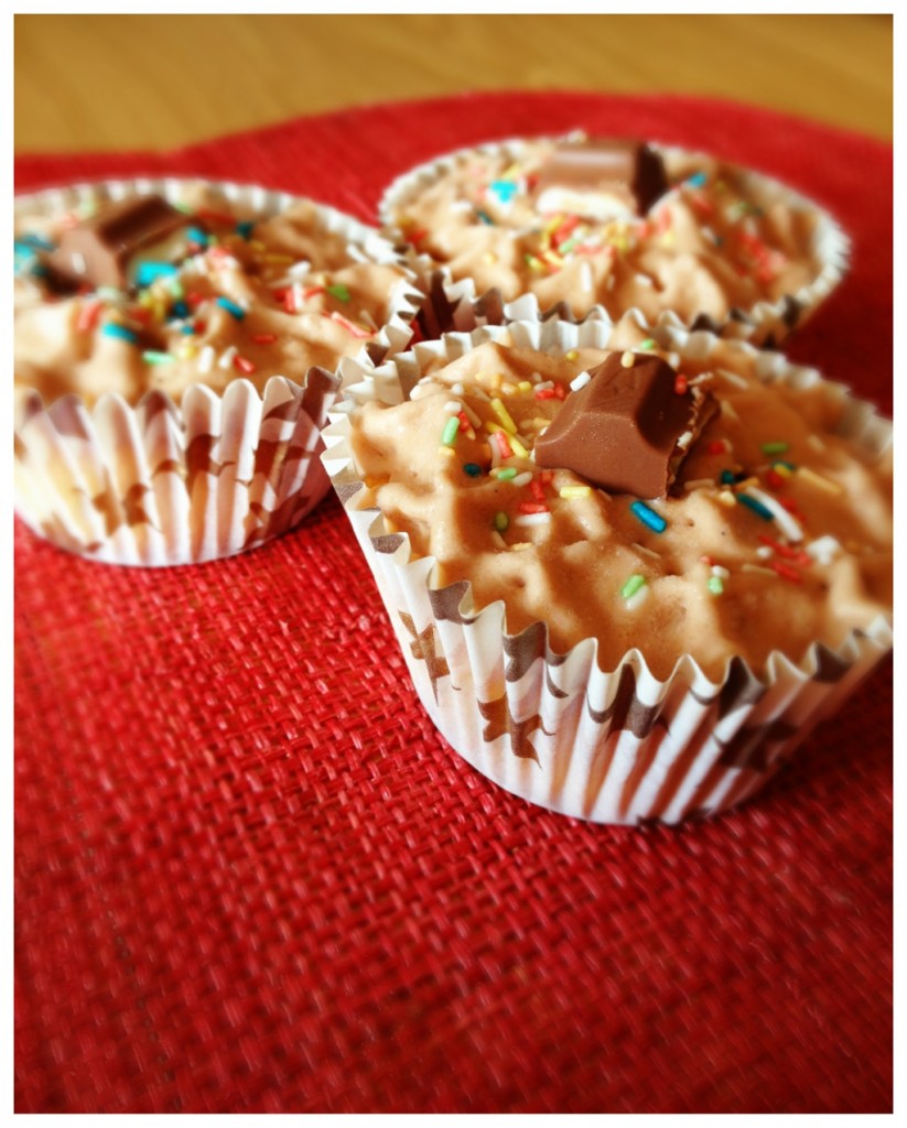 Cupcakes à la chantilly de Kinder et billes de chocolat Valrhona