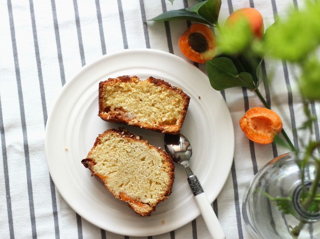 Cake aux abricots et à la ricotta {sans gluten} - Apricot and ricotta cake {Gluten Free}