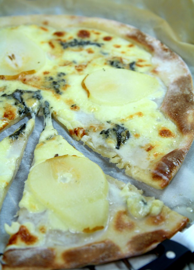 Pizza poire mozza gorgonzola 5