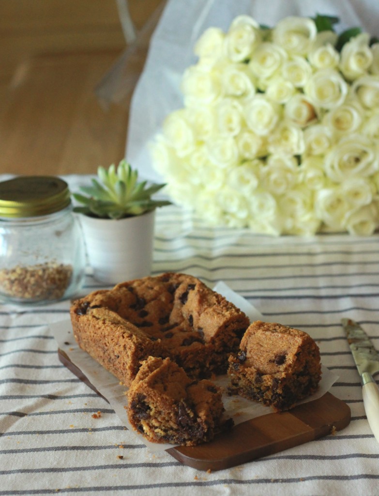 Cookie Cake (dark chocolate chips and praline) 41