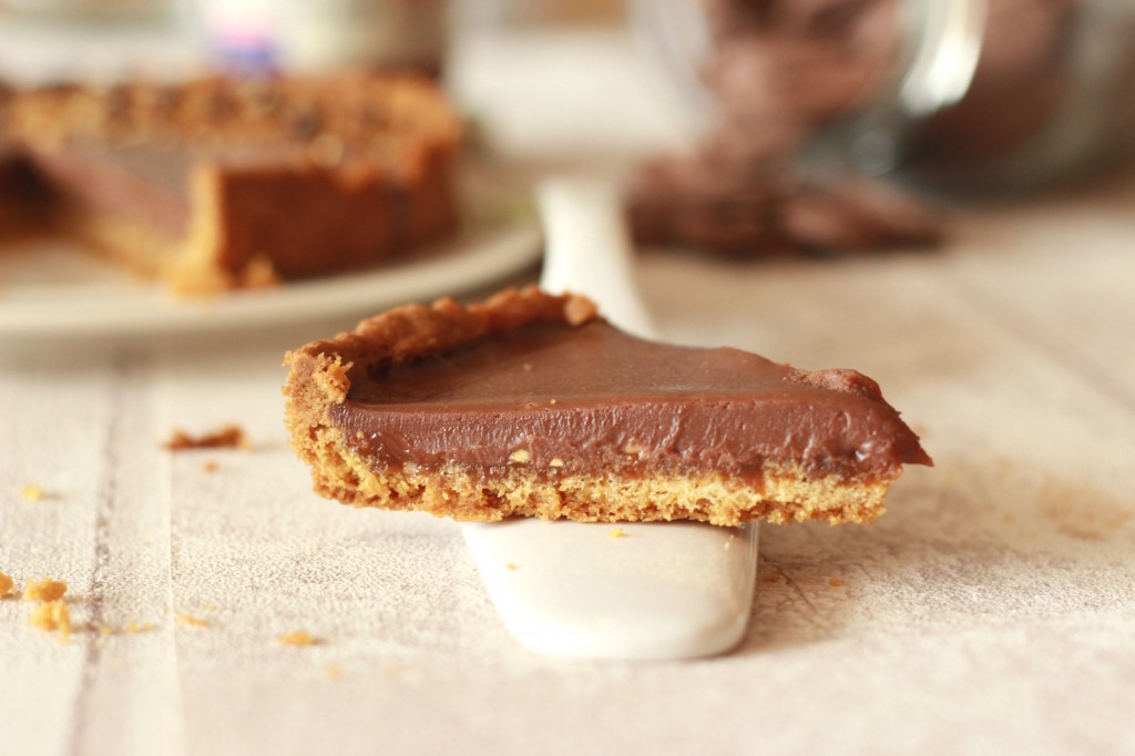 Tarte sablée caramel, pralin et chocolat Jivara 32