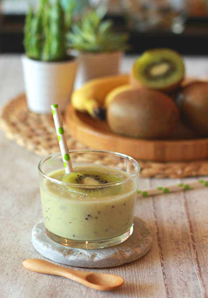 Smoothie onctueux kiwi-banane-coco 6